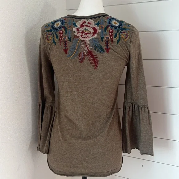 Johnny Was Darielle Embroidered Flare Sleeve Blouse Country Top Boho Bohemian XS - Picture 5 of 11